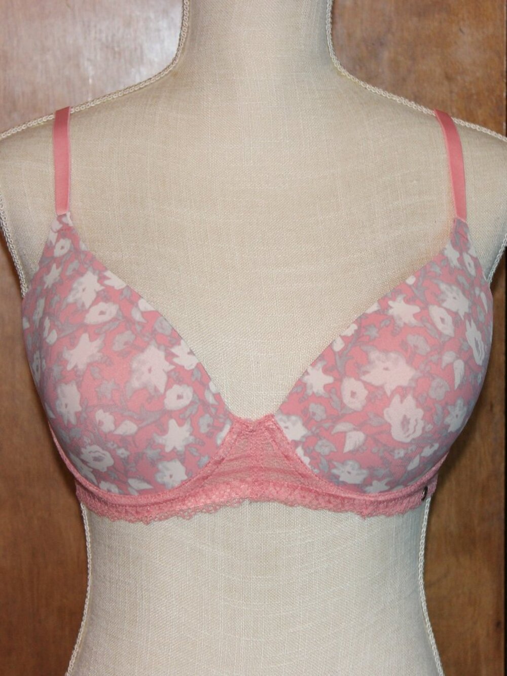 Lucky Brand 38C Pink Floral Lace T-Shirt Bra Underwire Padded Bra